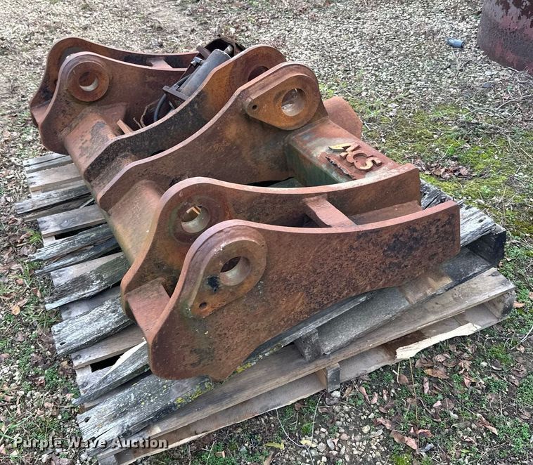 image for item EN2570 ACS  wheel loader quick coupler