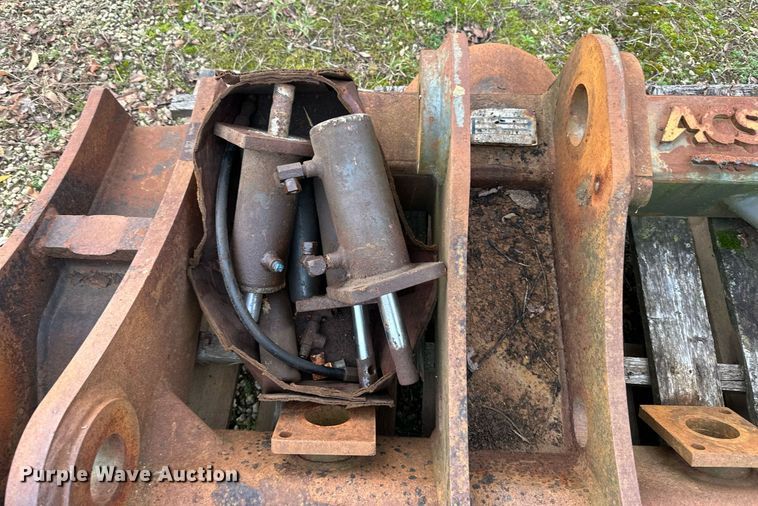 image for item EN2570 ACS  wheel loader quick coupler