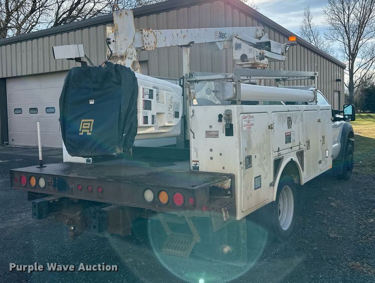 image for item EN2575 2011 Ford  F450 Super Duty XL bucket truck