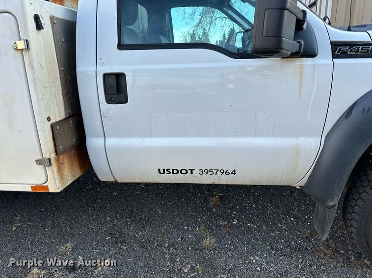 image for item EN2575 2011 Ford  F450 Super Duty XL bucket truck