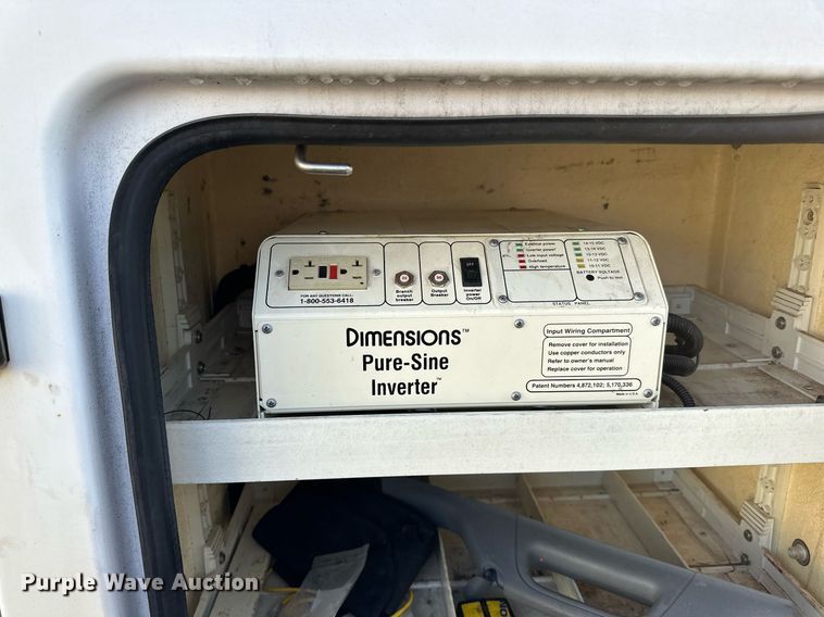 image for item EN2575 2011 Ford  F450 Super Duty XL bucket truck