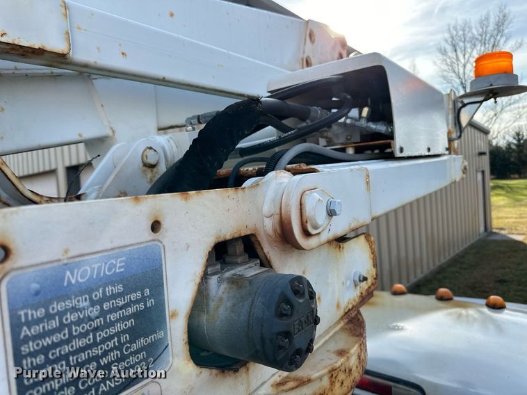 image for item EN2575 2011 Ford  F450 Super Duty XL bucket truck