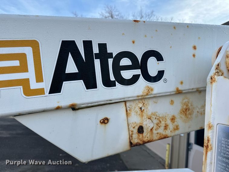 image for item EN2575 2011 Ford  F450 Super Duty XL bucket truck