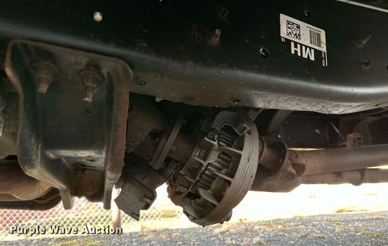 image for item EN2575 2011 Ford  F450 Super Duty XL bucket truck