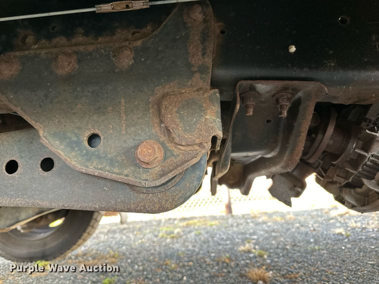 image for item EN2575 2011 Ford  F450 Super Duty XL bucket truck