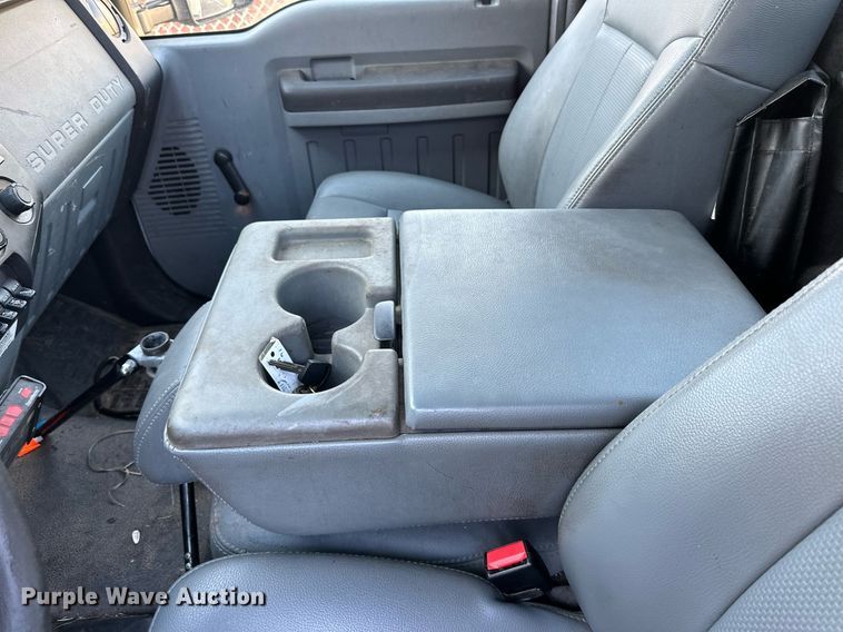 image for item EN2575 2011 Ford  F450 Super Duty XL bucket truck