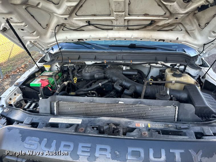 image for item EN2575 2011 Ford  F450 Super Duty XL bucket truck