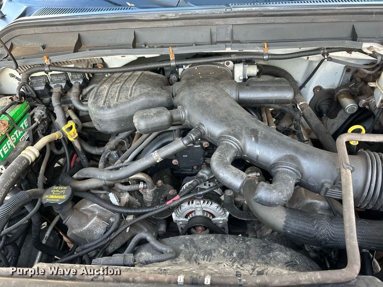 image for item EN2575 2011 Ford  F450 Super Duty XL bucket truck