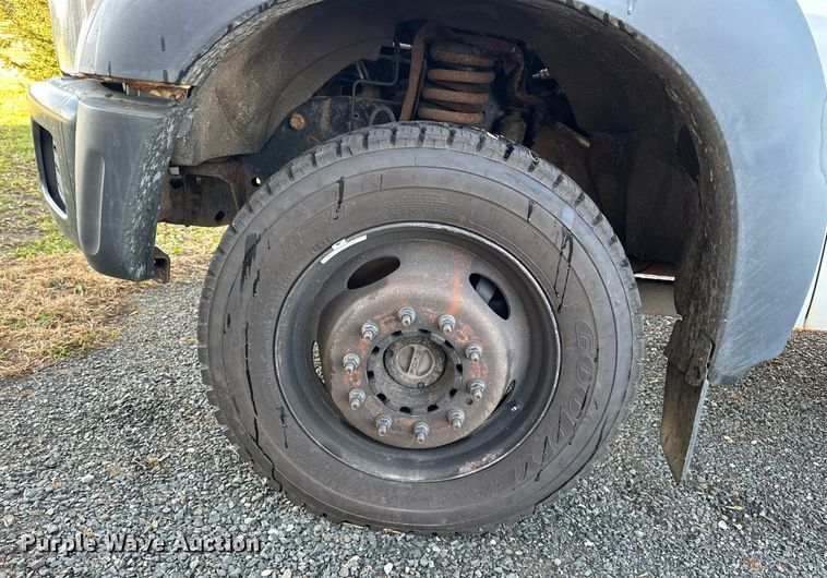 image for item EN2575 2011 Ford  F450 Super Duty XL bucket truck