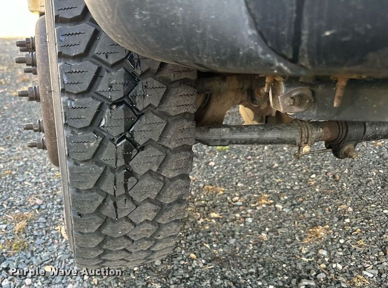 image for item EN2575 2011 Ford  F450 Super Duty XL bucket truck