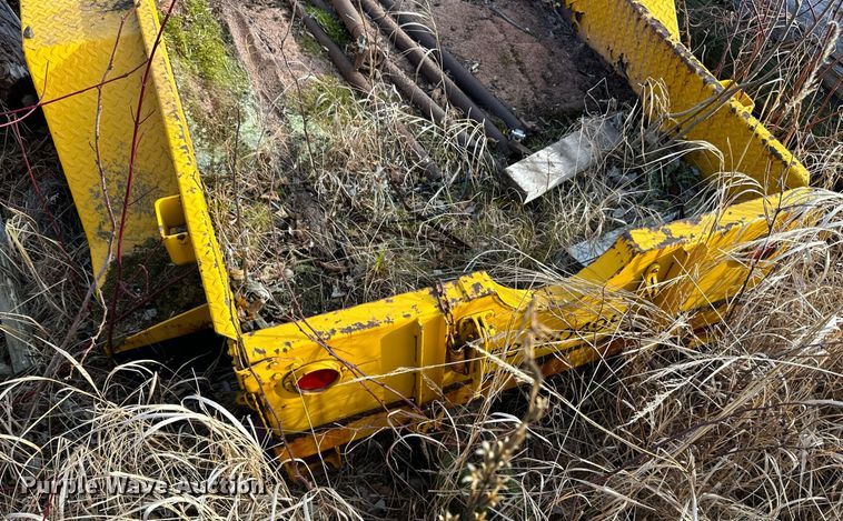 image for item EN2577 Eagle  pole trailer