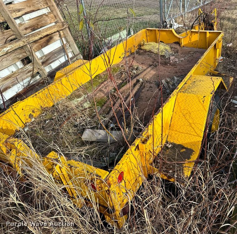 image for item EN2577 Eagle  pole trailer