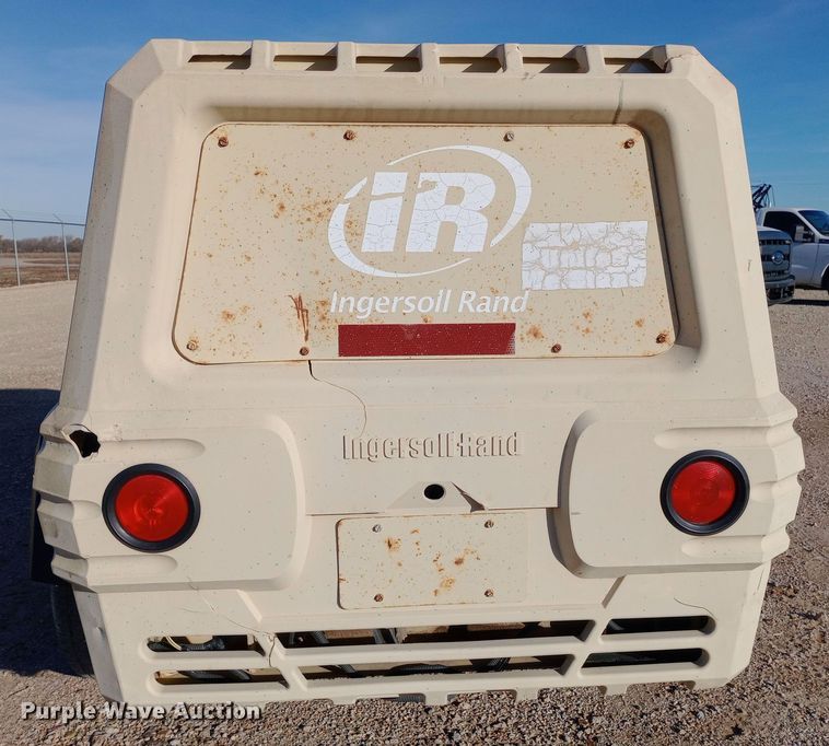 image for item EN8562 2007 Ingersoll Rand P185WIR air compressor