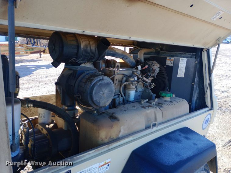 image for item EN8563 2012 Ingersoll Rand P185WJD air compressor