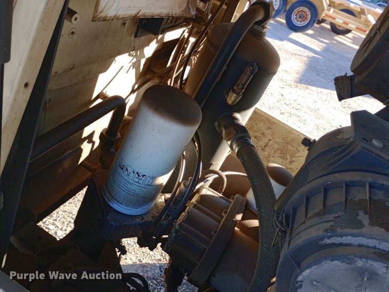 image for item EN8563 2012 Ingersoll Rand P185WJD air compressor