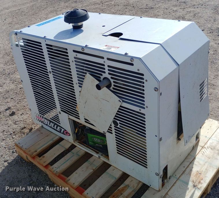 image for item EN8568 Boss Industries Bullet G air compressor