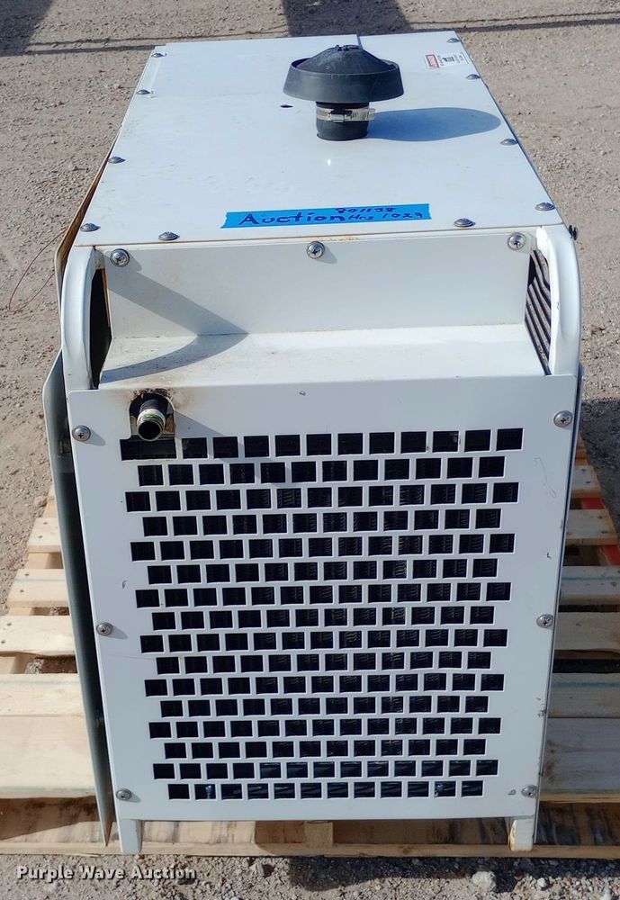 image for item EN8568 Boss Industries Bullet G air compressor