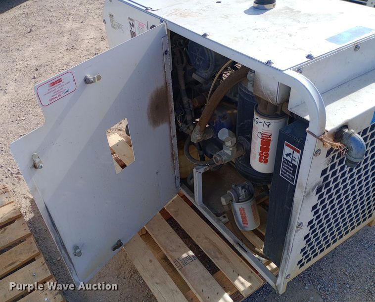 image for item EN8569 Boss Industries Bullet G air compressor