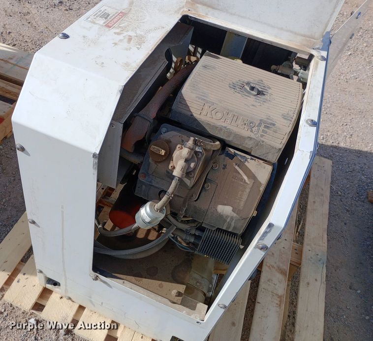 image for item EN8569 Boss Industries Bullet G air compressor