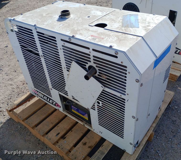 image for item EN8570 Boss Industries Bullet G air compressor