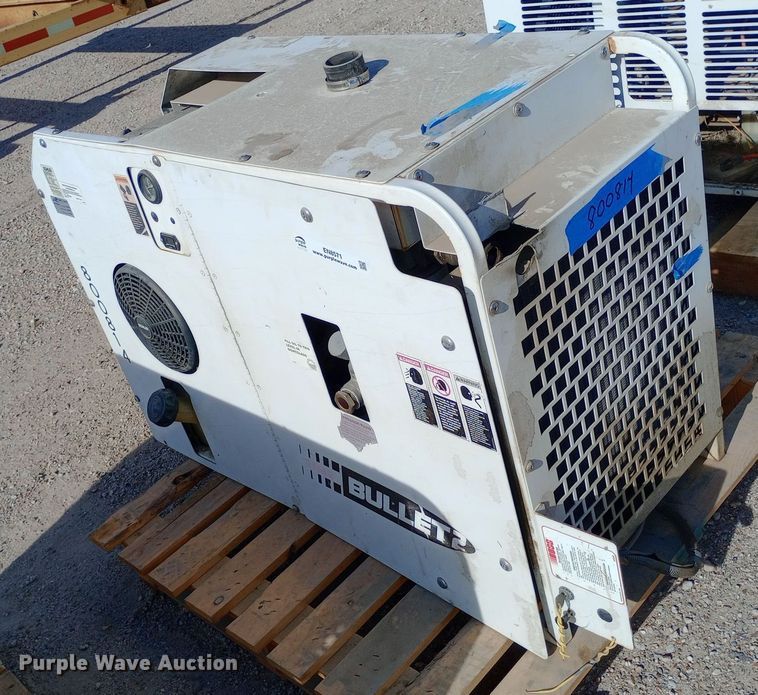 image for item EN8571 Boss Industries Bullet 2 air compressor