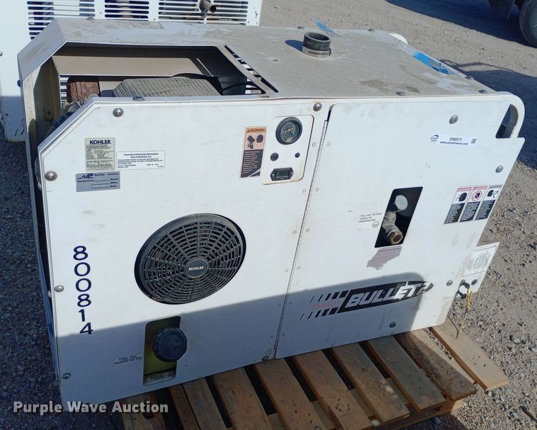 image for item EN8571 Boss Industries Bullet 2 air compressor