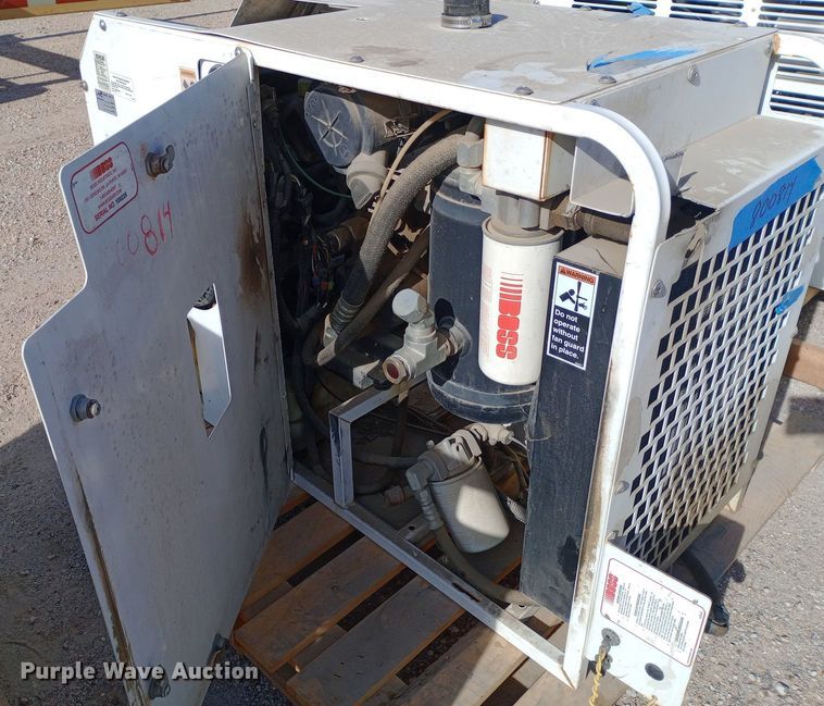 image for item EN8571 Boss Industries Bullet 2 air compressor