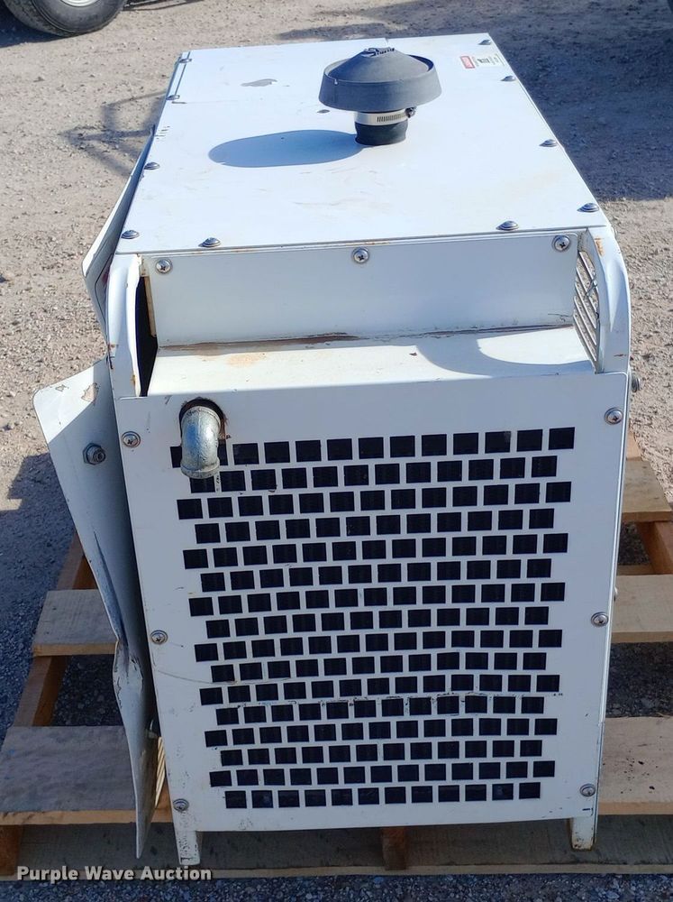 image for item EN8572 Boss Industries Bullet G air compressor