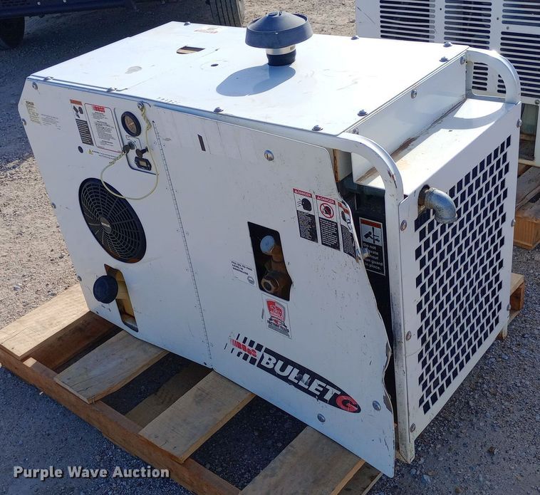 image for item EN8572 Boss Industries Bullet G air compressor