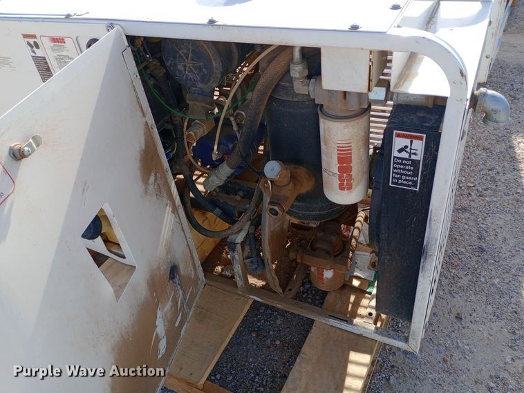 image for item EN8572 Boss Industries Bullet G air compressor