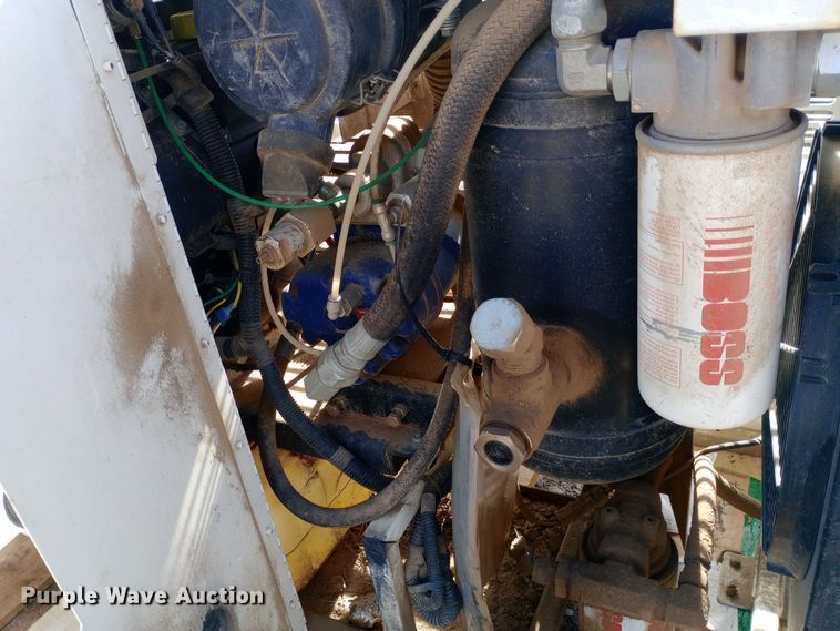 image for item EN8572 Boss Industries Bullet G air compressor