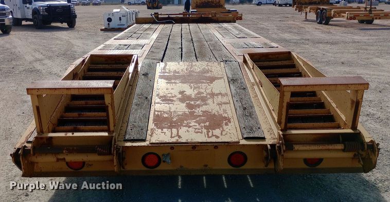 image for item EN8573 2012 Lucon equipment trailer