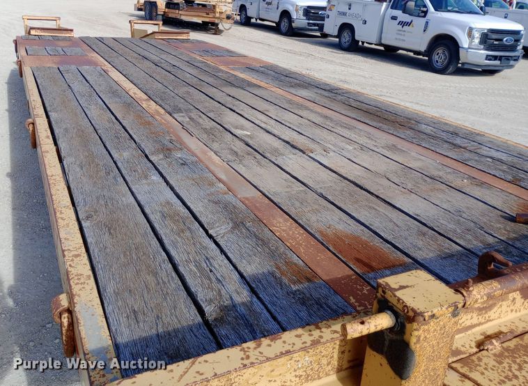 image for item EN8573 2012 Lucon equipment trailer