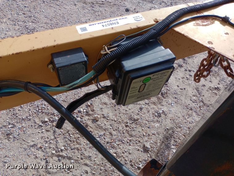 image for item EN8574 2011 Lucon pole trailer