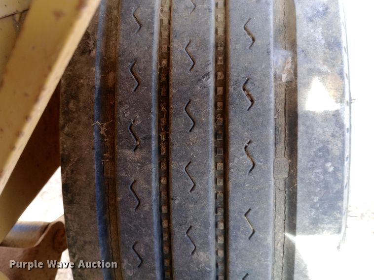 image for item EN8574 2011 Lucon pole trailer