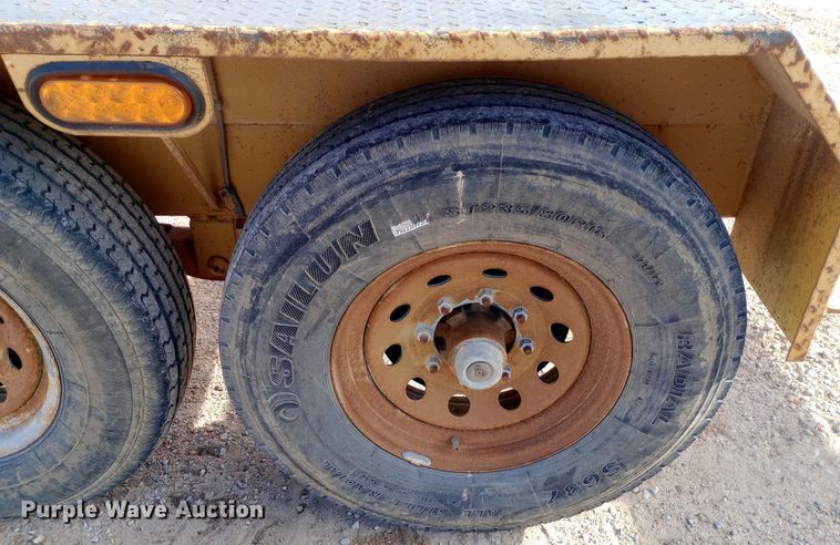 image for item EN8574 2011 Lucon pole trailer