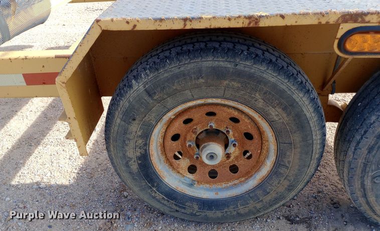 image for item EN8574 2011 Lucon pole trailer