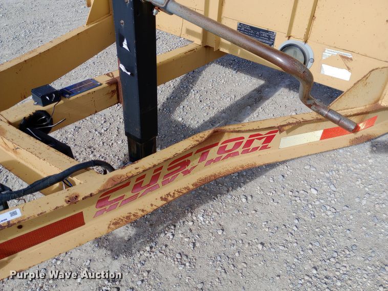 image for item EN8575 2010 Lucon pole trailer