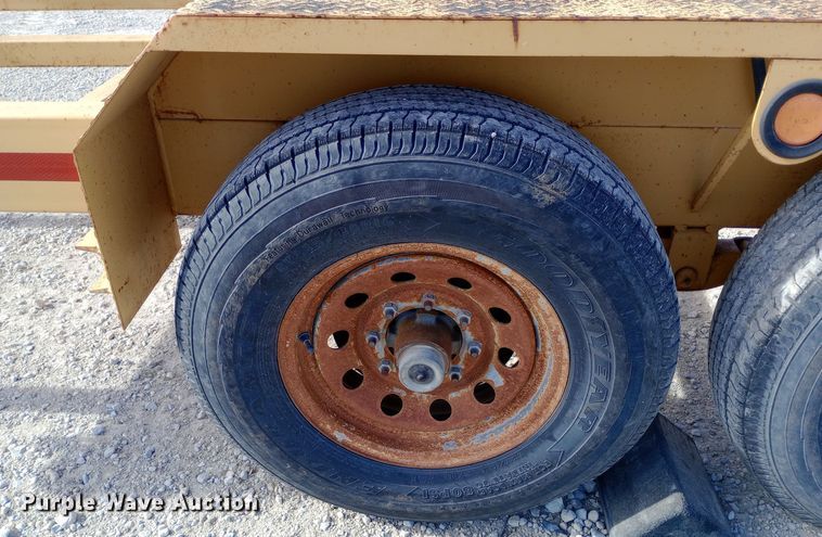 image for item EN8575 2010 Lucon pole trailer