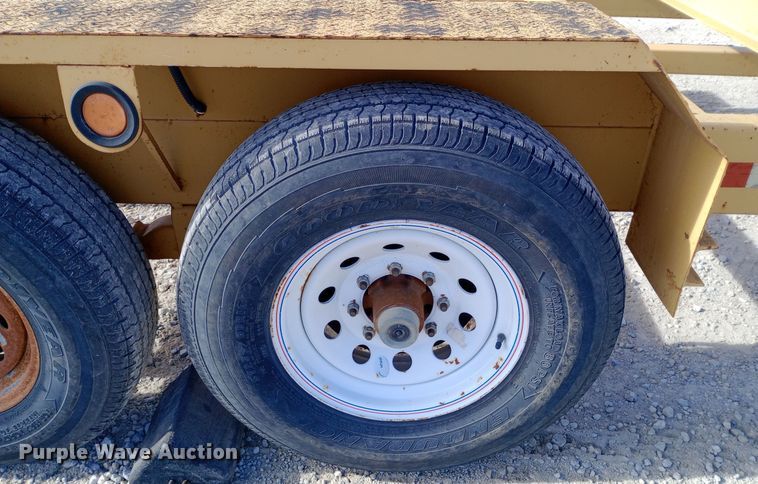 image for item EN8575 2010 Lucon pole trailer