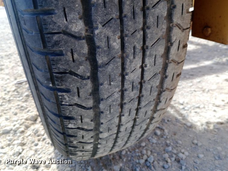 image for item EN8575 2010 Lucon pole trailer