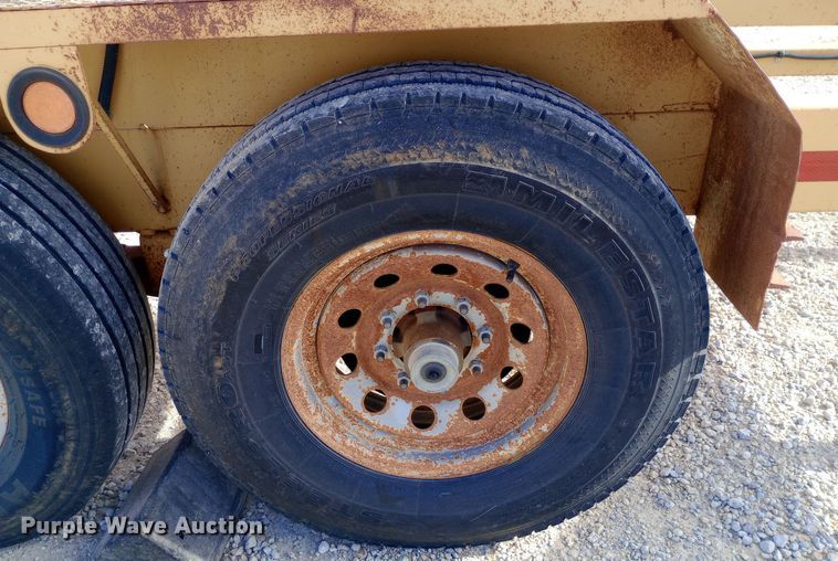 image for item EN8575 2010 Lucon pole trailer