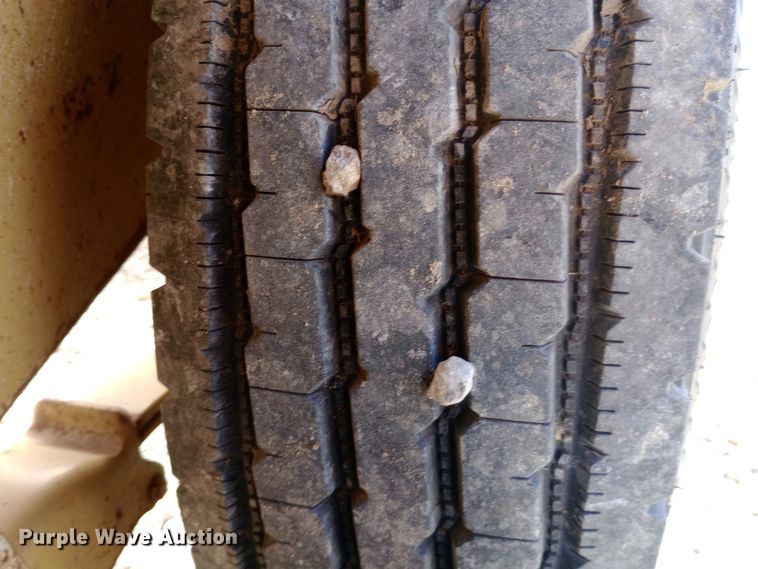 image for item EN8575 2010 Lucon pole trailer