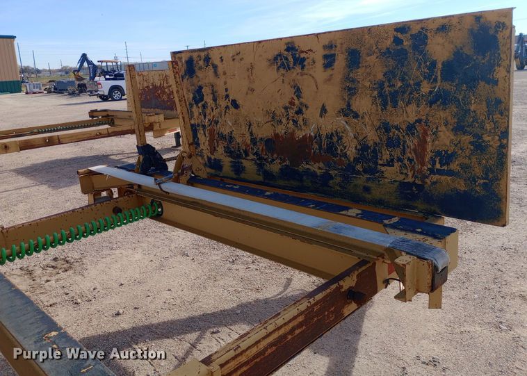 image for item EN8576 2012 Lucon pole trailer