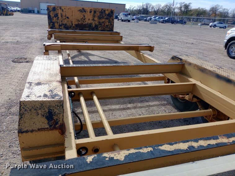 image for item EN8576 2012 Lucon pole trailer