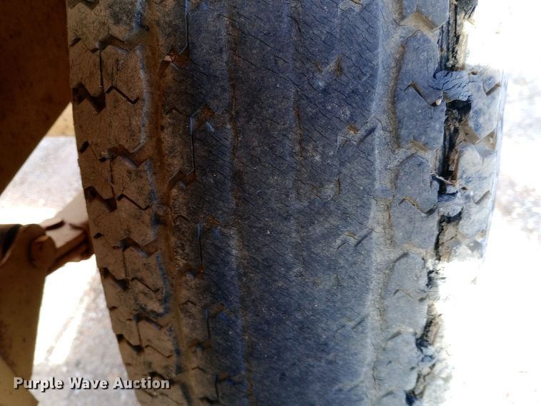 image for item EN8576 2012 Lucon pole trailer