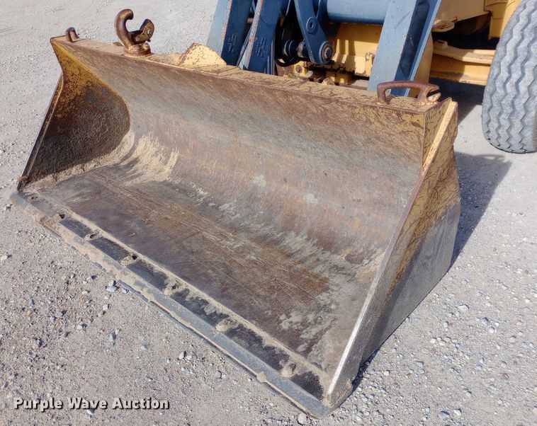 image for item EN8577 2012 John Deere 310J backhoe