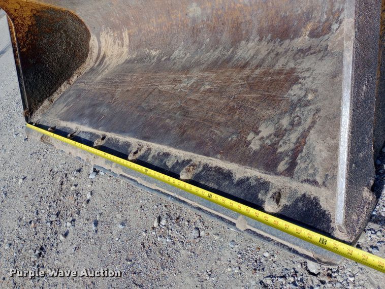 image for item EN8577 2012 John Deere 310J backhoe