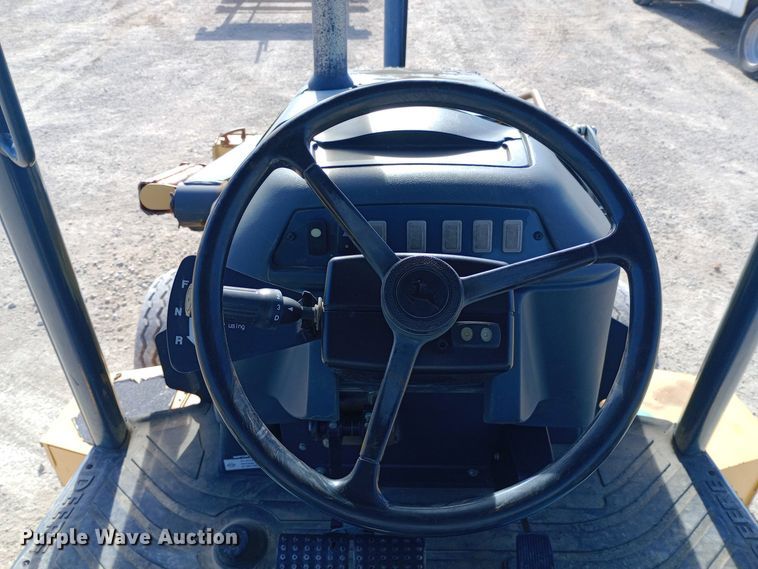 image for item EN8577 2012 John Deere 310J backhoe