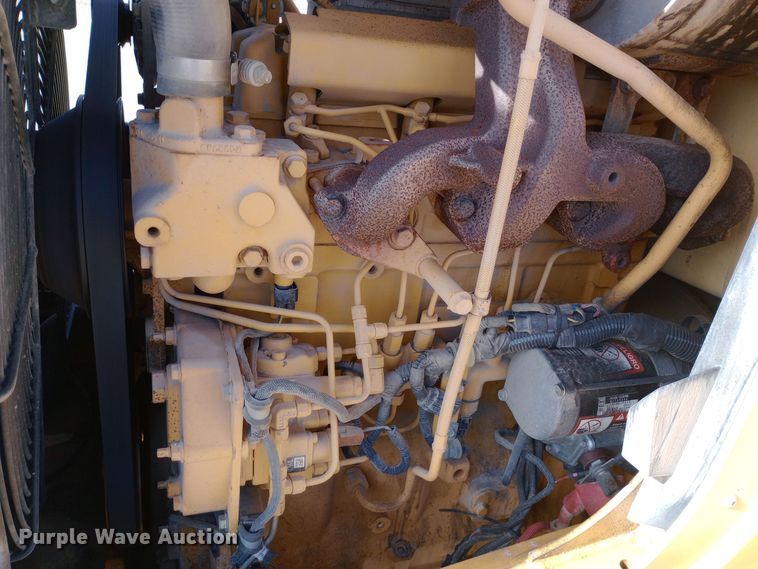 image for item EN8577 2012 John Deere 310J backhoe